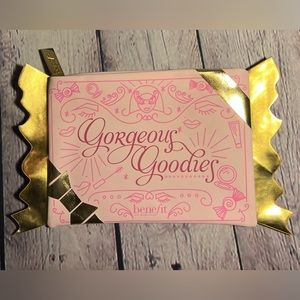 NWOT Benefit San Francisco Cosmetic Bag Never Used